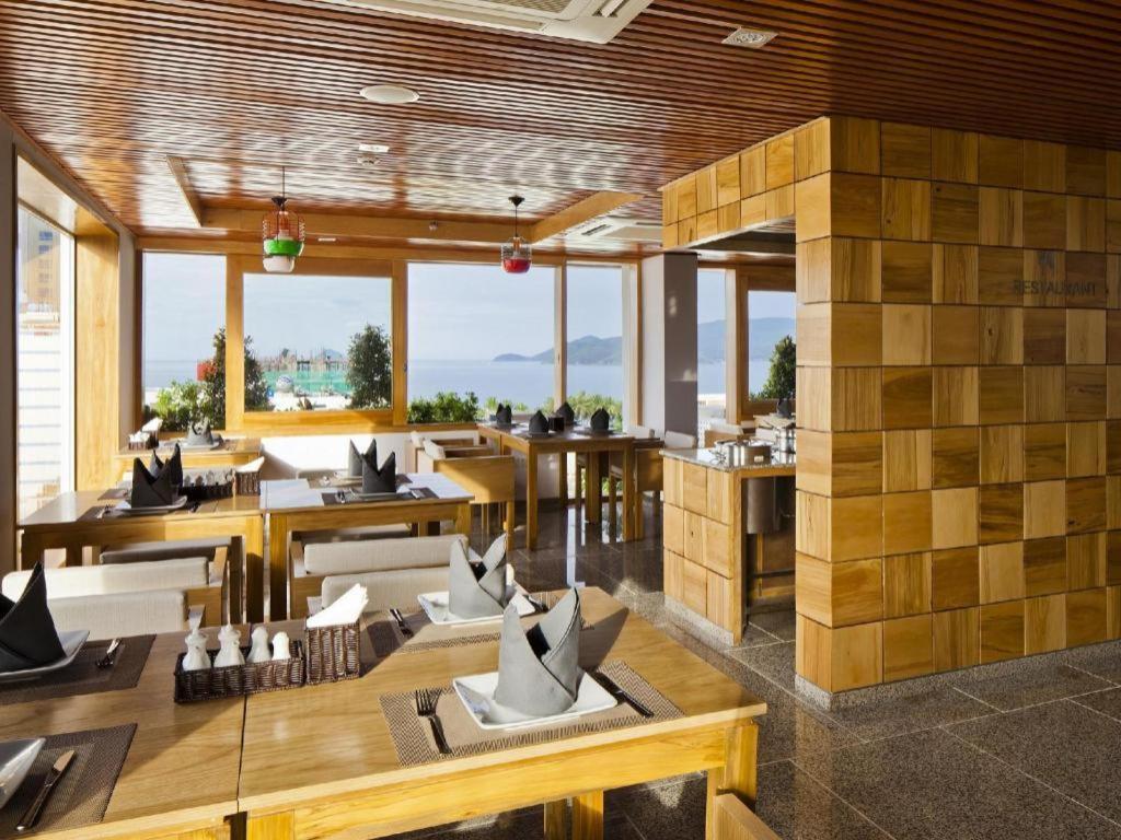 Golden Holiday Hotel Nha Trang Exterior photo